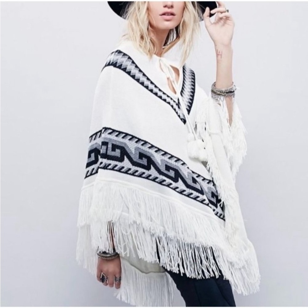 Free‎ People North County sweater Poncho. ONE SIZE